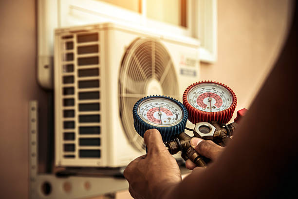 Professional Hvac Maintenance technician working in Reidsville, GA